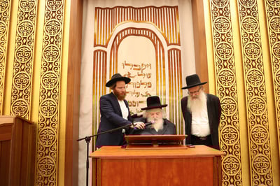 הגר"מ שטרנבוך בישיבת וולפסון 