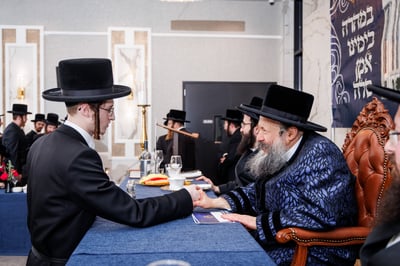 דינר לטובת בניית ביהמ"ד הגדול באבוב 45 