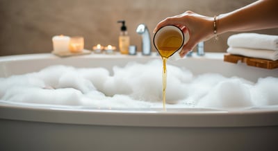 ניסוי מדעי מפתיע: מה קורה כשמשלבים חלב ודבש באמבטיה?