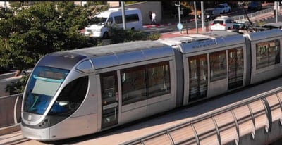 הנחיות בטיחות להולכי הרגל, רוכבי האופניים ולממתינים בתחנות הרכבת הקלה