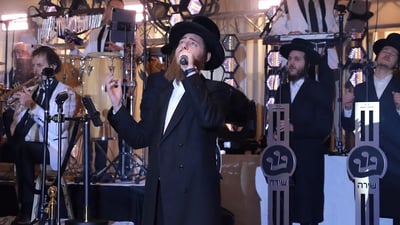 וואלווי רוזנברג במחרוזת 'אלקי נשמה' מרגשת