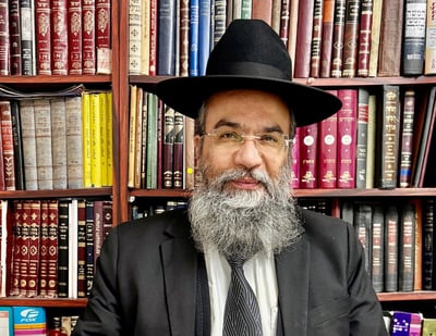 הרב אבינעם צבי- מחבר ספרי 'שערי מחילה'