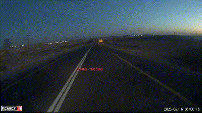 נהג ביצע פניית פרסה והאוטובוס התנגש בו בעוצמה | תיעוד מחריד