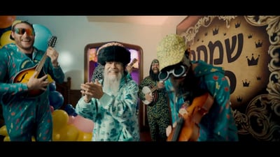 אברהם פריד בסינגל קליפ פורימי מלהיב: "ליהודים"