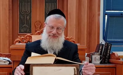מדוע לא רוצעים את אוזנו של המצורע, כפי שרוצעים את אוזנו של העבד?