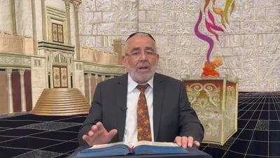 הרב שלמה זביחי בפרסית על 'ויקהל' • צפו 