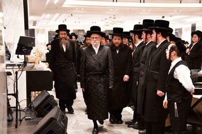 מעמד כבוד התורה בישיבת סערט ויז'ניץ 