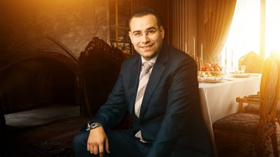 חגיגה שבתית נוסטלגית: ישראל מקמל משיק "מחרוזת שבת"