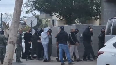 מלווים בחמושים ואבטחה כבדה: כך הובל אבו לטיף לבימ"ש