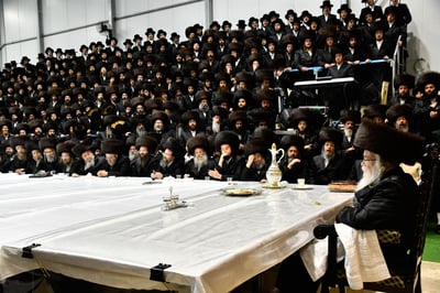 האדמו"ר מדארג באסתר טיש