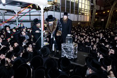 פסח בחצה"ק באבוב 45