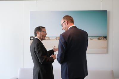 נשיא המדינה יצחק הרצוג הפגישתו עם קנצלר גרמניה החדש פרידריך מרץ