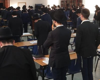 עשרות משפחות מגלות מדי שנה את הפתרון המושלם שמשלב תורה ויראת שמים ברמה גבוהה