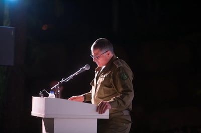 האלוף היוצא דוד זיני