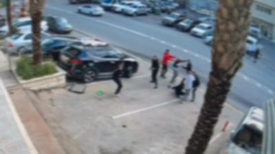 דקירות ואגרופים: האחים התנפלו באכזריות בגלל משאית שחסמה את החנייה