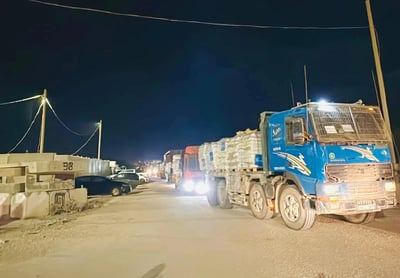 משאיות סיוע נכנסות לעזה