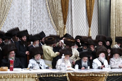 שמחת בית תולדות אהרן - קרעטשניף סיגעט - פרמישלאן