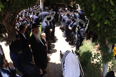 הלוויית הגאון ר' אליעזר דן דרבקין זצ"ל