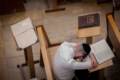 אברך לבישיבה | אילוסטרציה