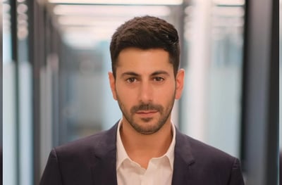 עומר דוסטרי
