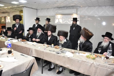 שמחת השבע ברכות לבן גאב"ד זוועהיל, ונכד הגה"צ רבי חיים צבי שפירא