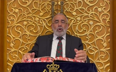 הרב שלמה זביחי בפרסית על 'בלק' • צפו 
