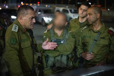 הרמטכ"ל בזירת הפיגוע 