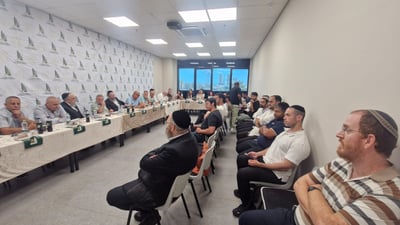 לתוכנית התקבלו 15 גברים, לאחר תהליך גיוס וסינון שכלל מבחני התאמה, ראיונות מקצועיים, רפואיים וביטחוניים.