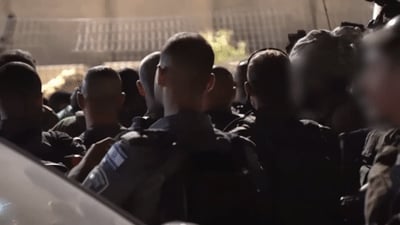 "צה"ל רואה זאת בחומרה" | תיעוד: עשרות אזרחים ניסו לחצות לסוריה