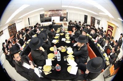 התחלת כתיבת ס"ת לע"נ הקדוש טוביה שמחה הי"ד