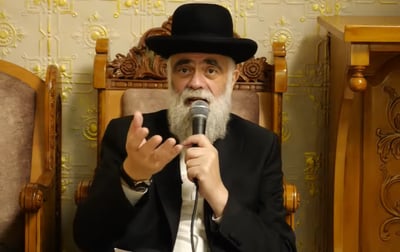 "צער השכינה" | הרב משה פינטו בדרשה מיוחדת לתשעה באב • צפו 