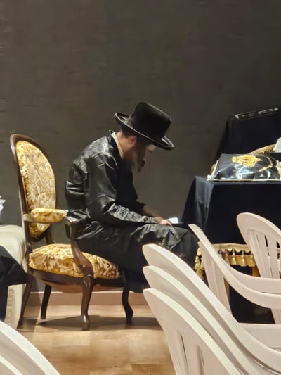 ליל תשעה באב אצל האדמו"ר מסאדיגורה באיטליה