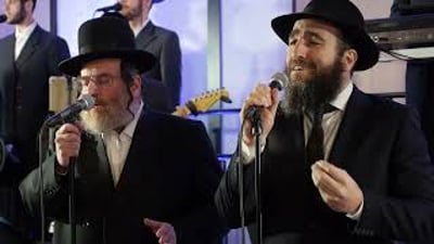 אייזיק האניג וברוך שלום במחרוזת ייחודית: "קינדערלך"