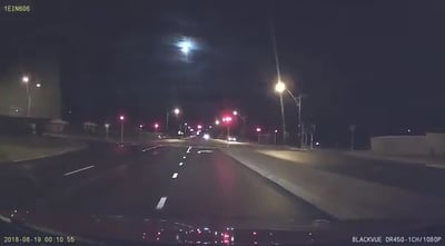 מרהיב ונדיר: מטאור נצפה הלילה בשמי אוסטרליה | תיעוד  