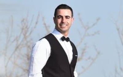 הפייטן והחזן בסינגל ביכורים: "מעל הזמן"  