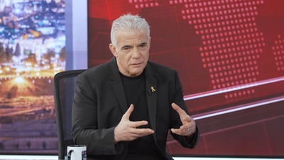 המלחמה, החטופים, היועמ"שית וחוק הגיוס | יאיר לפיד בריאיון באולפן 'כיכר' 