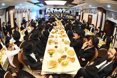 חלוקת פרסים בישיבת "עטרת ראובן" ביתר עילית