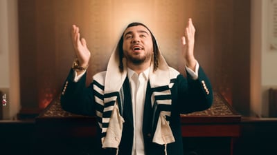 במיוחד לראש חודש: הלל קרליבך בגרסה חדשנית