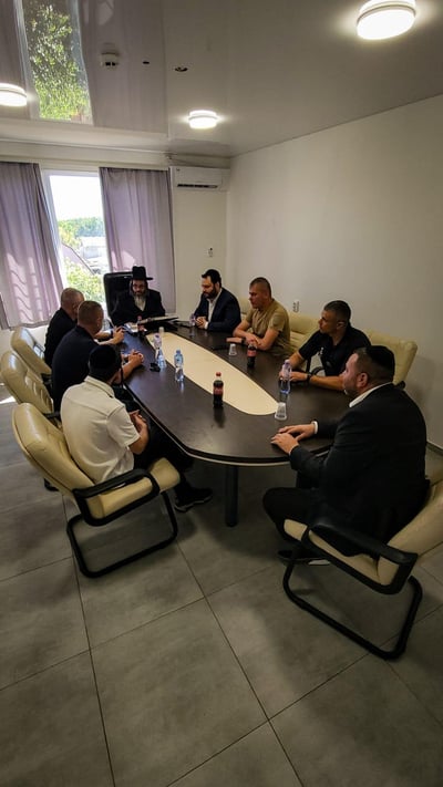 ביקור שגריר ישראל באוקראיינה מיכאל ברודצקי אצל רבה של העיר אומן 