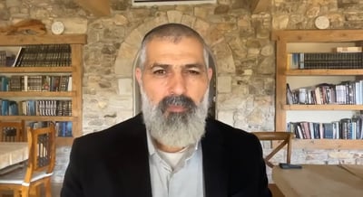 צבי יחזקאלי בפינה על פרשת כי תצא • צפו