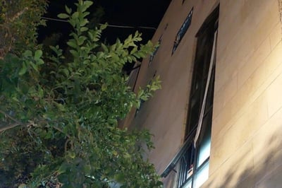 הגארטיל בין החלונות ב'מצווה טאנץ' של סלונים