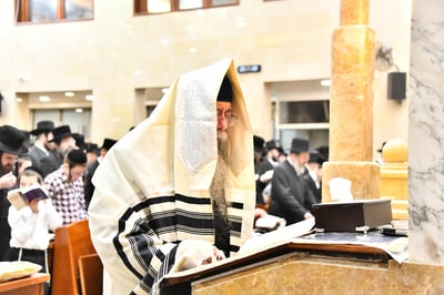 סליחות ראשונות בחצה"ק שבט הלוי