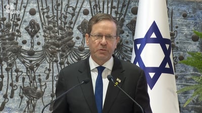 הנשיא הרצוג ביקר בבריטניה וחזר בהלם | "אסור שנהיה עם לבדד"