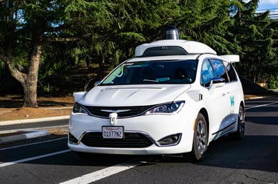 חוזה גדול לחיישנים. Waymo 