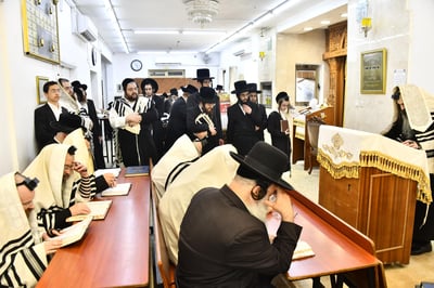 האדמו"ר מזוטשקא בהתרת נדרים