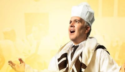 שלום ג'ייקובס במחווה מיוחדת למוריו לקראת יו"כ: "כל נדרי"