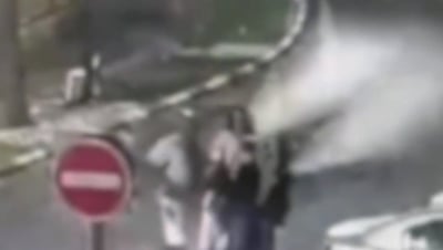 מחריד: תושב בית שמש היכה את בתו ברחוב - ורדף אחריה עם כפכף