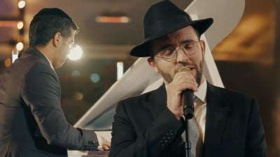 הלל מאיר ושמואל יפת מציגים מחרוזת חופה מהפנטת