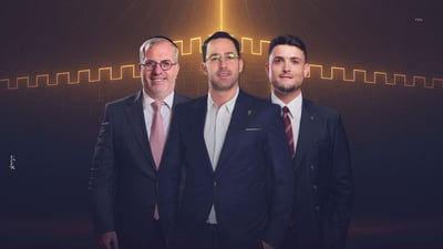 שמוליק ברגר מארח את קובי ברומר ויוסי ברגר לסינגל לוהט: "מודה על הכל"