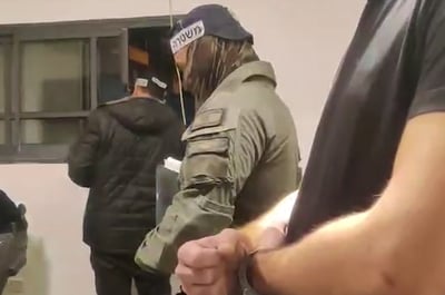 פשיטת ענק של המשטרה | עשרות חשודים מארגוני הפשיעה חרירי ואבו לטיף נעצרו